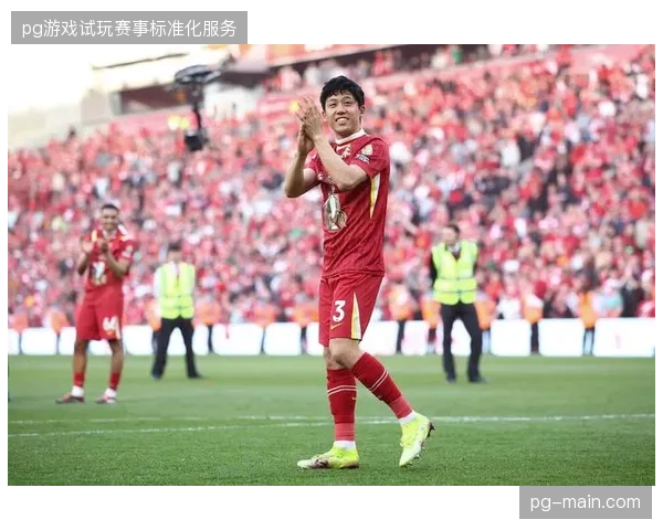 远藤航在利物浦的历练使其防守硬度大增，将成为日本队在中场对抗中的关键棋子